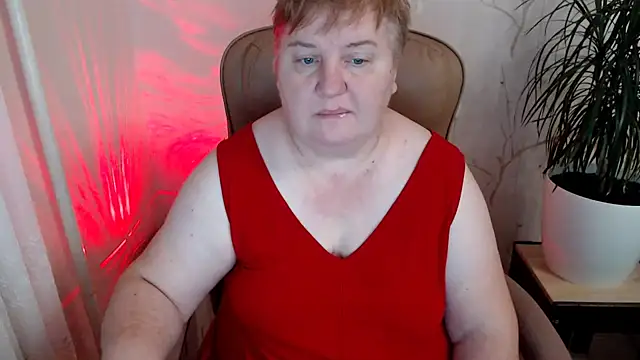 Snapshot of Limonka-Fire chatting on 01.04.25 Limonka-Fire online show from 01.04.25