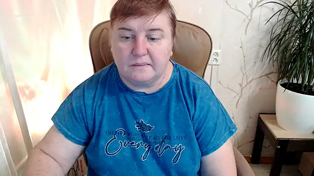 Snapshot of Limonka-Fire chatting on 01.11.25 Limonka-Fire online show from 01.11.25