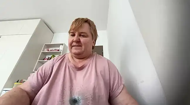 Snapshot of Limonka-Fire chatting on 02.09.25 Limonka-Fire online show from 02.09.25