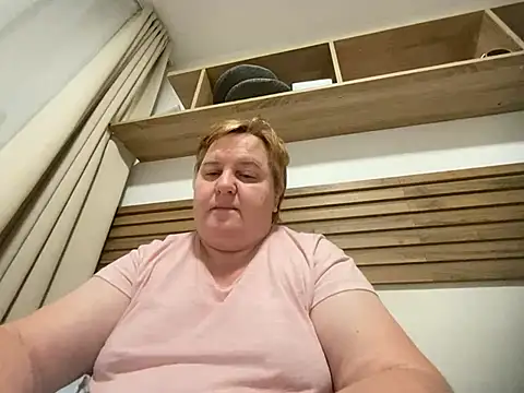 Snapshot of Limonka-Fire chatting on 02.16.25 Limonka-Fire online show from 02.16.25