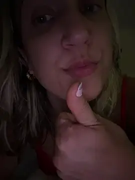 Snapshot of Bia_sexynovaes chatting on 03.12.25 Bia sexynovaes online show from 03.12.25