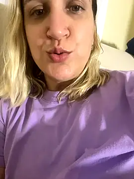 Bia sexynovaes online show from 10.28.25