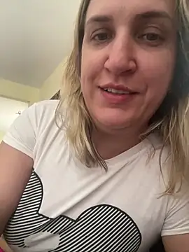 Bia sexynovaes online show from 12.20.25