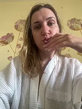 Snapshot of Bia_sexynovaes chatting on 06.05.26 Bia sexynovaes online show from 06.05.26