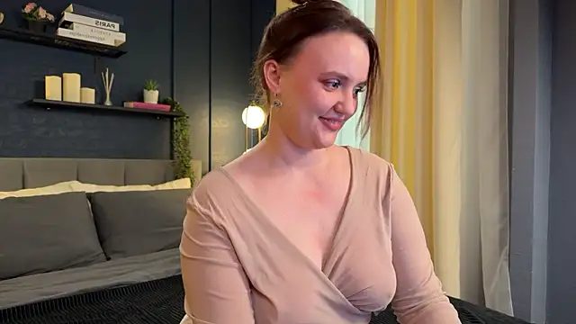 Lella Ryann  online show from 02.11.26