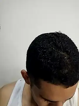 Snapshot of CRISTHIAN_GREY01 chatting on 12.27.24 CRISTHIAN GREY01 online show from 12.27.24