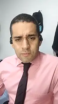 Snapshot of CRISTHIAN_GREY01 chatting on 01.31.25 CRISTHIAN GREY01 online show from 01.31.25