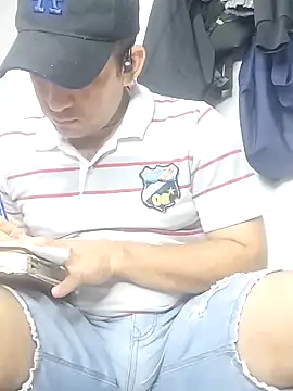 Snapshot of CRISTHIAN_GREY01 chatting on 02.09.25 CRISTHIAN GREY01 online show from 02.09.25