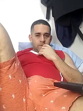 Snapshot of CRISTHIAN_GREY01 chatting on 03.14.25 CRISTHIAN GREY01 online show from 03.14.25