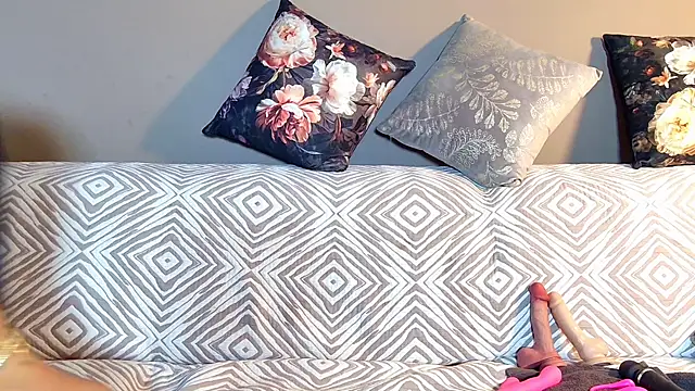 snowpanter online show from 09.15.25