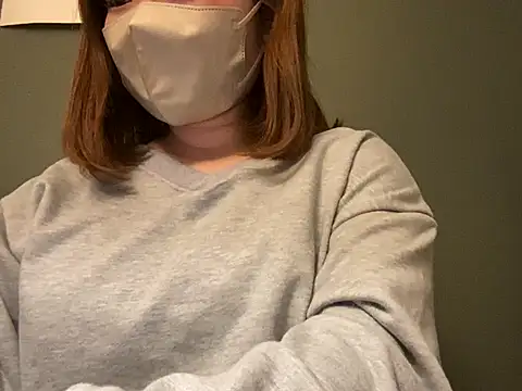 Snapshot of _Yui_ chatting on 01.15.25 Yui online show from 01.15.25