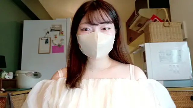 Snapshot of _Yui_ chatting on 09.12.25 Yui online show from 09.12.25