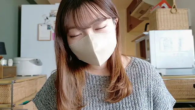 Snapshot of _Yui_ chatting on 10.07.25 Yui online show from 10.07.25