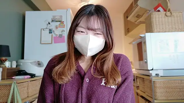 Snapshot of _Yui_ chatting on 10.24.25 Yui online show from 10.24.25