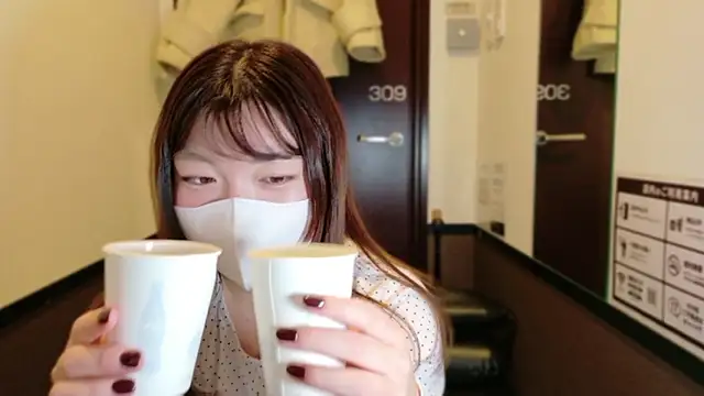 Snapshot of _Yui_ chatting on 11.09.25 Yui online show from 11.09.25