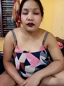 Snapshot of Radhikadavi879 chatting on 01.28.25 Radhikadavi879 online show from 01.28.25