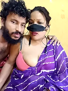 Snapshot of Radhikadavi879 chatting on 02.10.25 Radhikadavi879 online show from 02.10.25