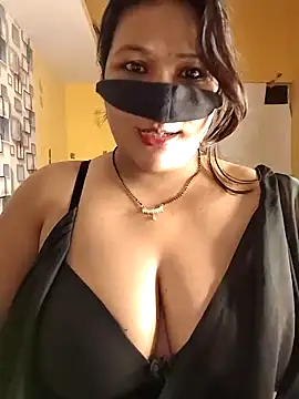 Snapshot of Radhikadavi879 chatting on 09.11.25 Radhikadavi879 online show from 09.11.25