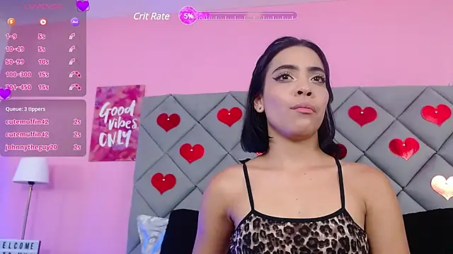 Snapshot of SaraSchmitt chatting on 02.13.25 SaraSchmitt online show from 02.13.25