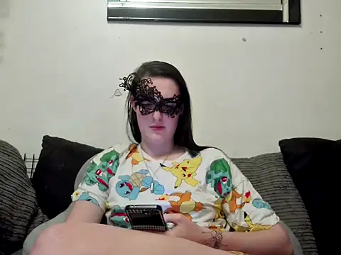 Snapshot of LexiSnowUK chatting on 01.14.25 LexiSnowUK online show from 01.14.25