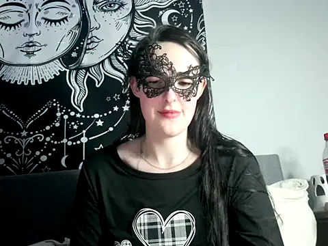 Snapshot of LexiSnowUK chatting on 02.03.25 LexiSnowUK online show from 02.03.25