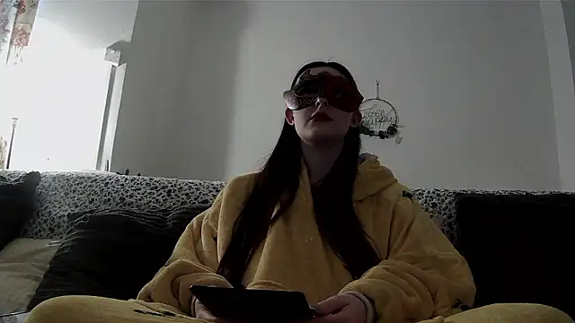 LexiSnowUK online show from 01.08.26