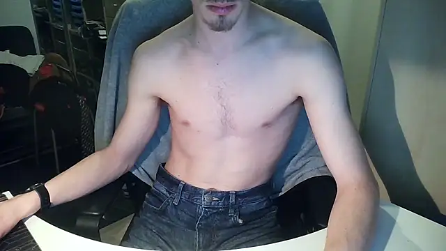 Snapshot of masc_mason chatting on 02.28.25 masc mason online show from 02.28.25