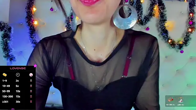 Snapshot of _jade_white_ chatting on 12.26.24 jade white online show from 12.26.24