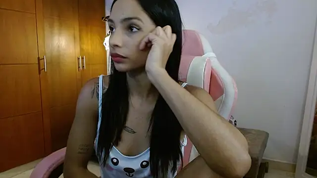 AnnitaSerna  online show from 11.12.25