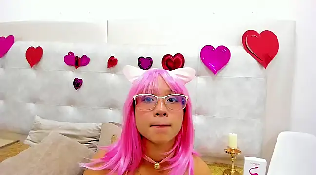 MelanieRoah online show from 02.15.25