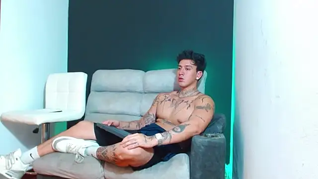 JUSTIN FULLER1 online show from 03.12.26