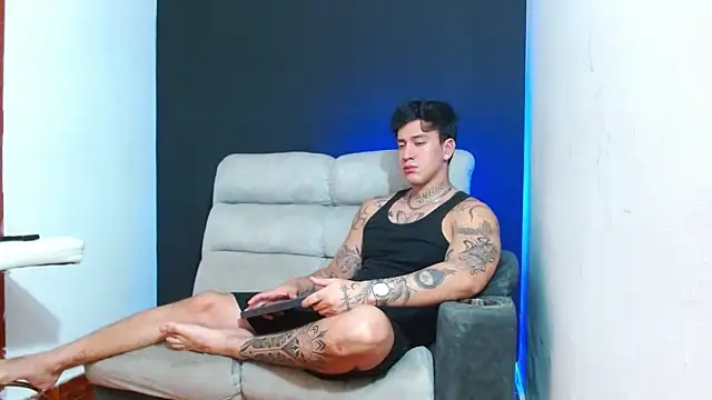 JUSTIN FULLER1 online show from 06.11.26