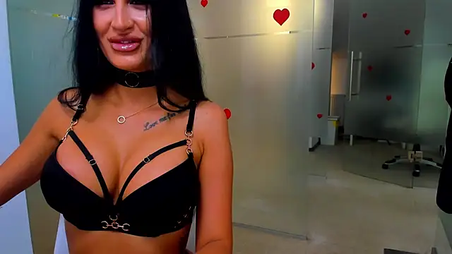 Queenrafaella online show from 07.16.26