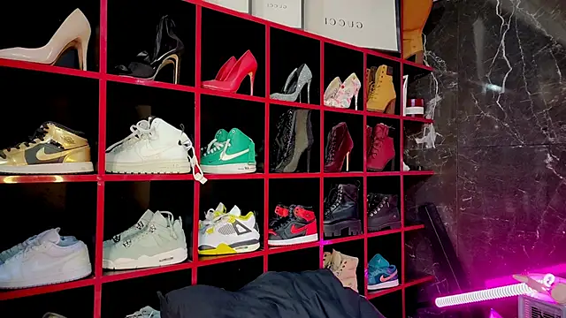 Indianbrownie online show from 03.11.26