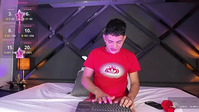 Snapshot of ander_deimond_ chatting on 12.11.24 ander deimond online show from 12.11.24