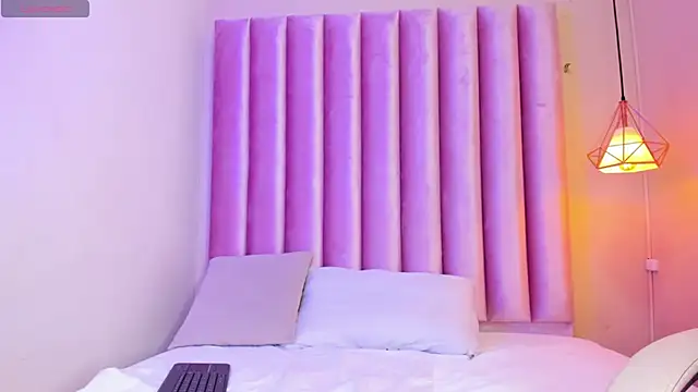 Snapshot of ander_deimond_ chatting on 12.24.24 ander deimond online show from 12.24.24