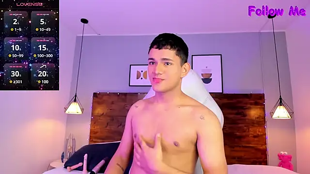 Snapshot of ander_deimond_ chatting on 02.04.25 ander deimond online show from 02.04.25