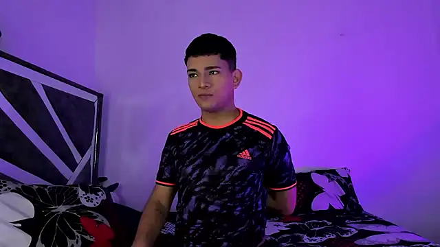 Snapshot of ander_deimond_ chatting on 03.19.25 ander deimond online show from 03.19.25