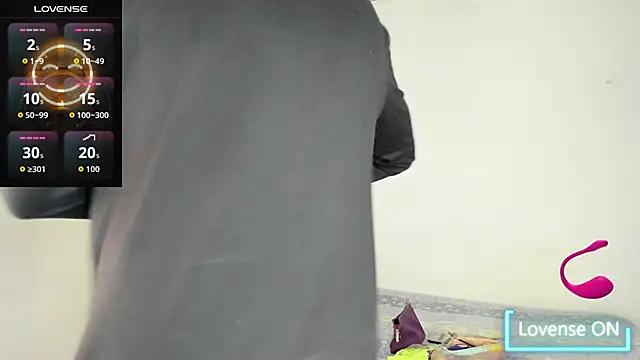 Snapshot of ander_deimond_ chatting on 10.15.25 ander deimond online show from 10.15.25