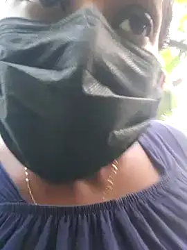 Snapshot of kumaricapalsex2 chatting on 02.22.25 kumaricapalsex2 online show from 02.22.25