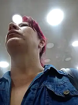 Snapshot of carolina_linarez69 chatting on 01.27.25 carolina linarez69 online show from 01.27.25