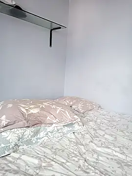 Snapshot of carolina_linarez69 chatting on 10.12.25 carolina linarez69 online show from 10.12.25