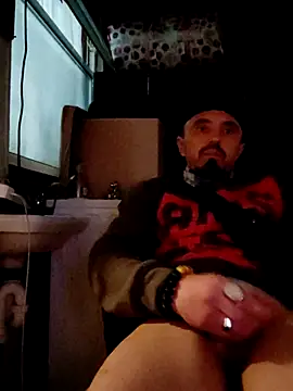 Snapshot of HungJonny99 chatting on 10.21.25 HungJonny99 online show from 10.21.25