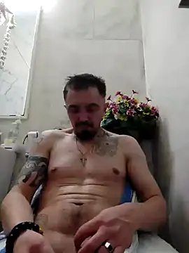 Snapshot of HungJonny99 chatting on 11.02.25 HungJonny99 online show from 11.02.25