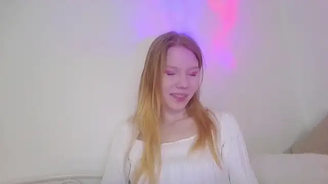 Esme Runn online show from 02.28.25