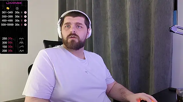 Snapshot of KingMarti chatting on 02.08.26 KingMarti online show from 02.08.26