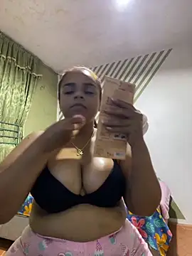 Evabigass online show from 09.19.25