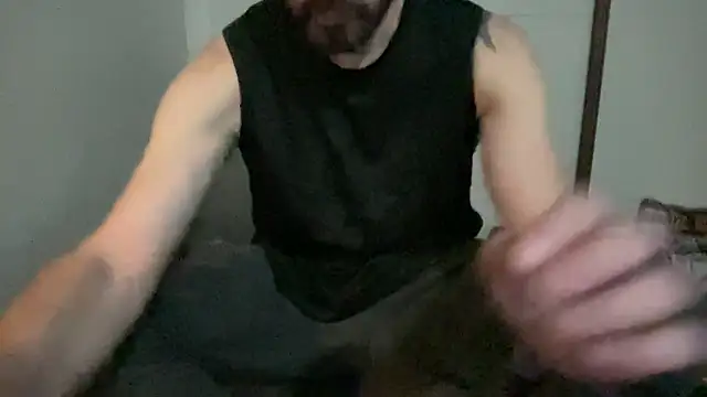 Snapshot of alphajoshkosh chatting on 04.19.26 alphajoshkosh online show from 04.19.26