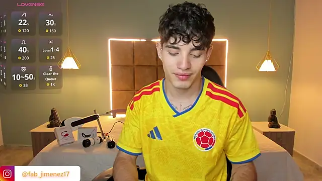 AlejooTwink online show from 07.04.26