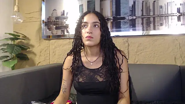 Layla 707 online show from 03.02.26